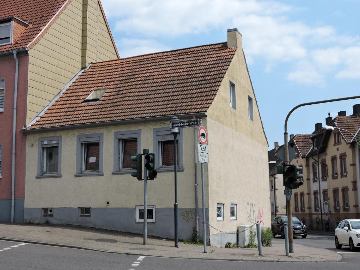 Haus Ferienwohnungen Hubert Saarbruecken Exterior photo